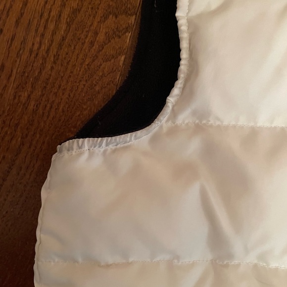Gap Kids XL white puffer vest - Picture 8 of 9
